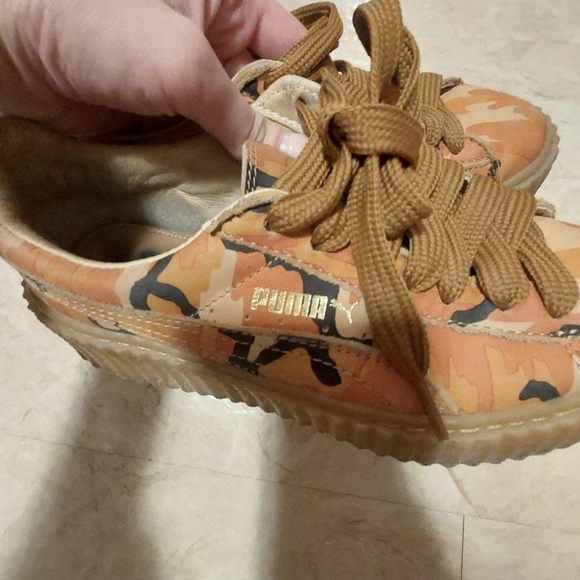 Puma fenty sneakers  35.5 - Picture 7 of 8
